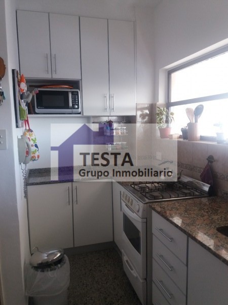 UN HOGAR IDEAL. AMPLIO. MUY LUMINOSO. COCINA COMEDOR CON LAVADERO. BALCON. BAULERA. PARQUE. SEGURIDAD. HERMOSO ENTORNO DE TRANQUILIDAD Y CONTACTO CON LA NATURALEZA. (Se percibe la calidez de Hogar)