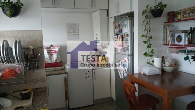 UN HOGAR IDEAL. AMPLIO. MUY LUMINOSO. COCINA COMEDOR CON LAVADERO. BALCON. BAULERA. PARQUE. SEGURIDAD. HERMOSO ENTORNO DE TRANQUILIDAD Y CONTACTO CON LA NATURALEZA. (Se percibe la calidez de Hogar)