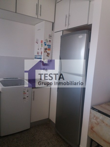 UN HOGAR IDEAL. AMPLIO. MUY LUMINOSO. COCINA COMEDOR CON LAVADERO. BALCON. BAULERA. PARQUE. SEGURIDAD. HERMOSO ENTORNO DE TRANQUILIDAD Y CONTACTO CON LA NATURALEZA. (Se percibe la calidez de Hogar)