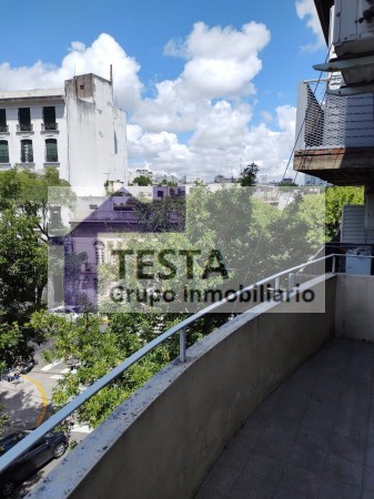 VENTA 3 AMBIENTES. CON BALCON. ZONA DE UNIVERSIDADES