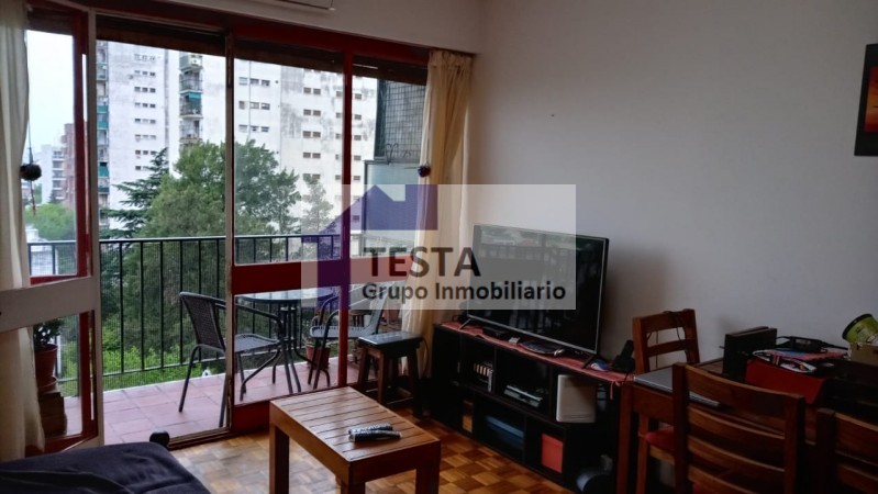 UN HOGAR IDEAL. AMPLIO. MUY LUMINOSO. COCINA COMEDOR CON LAVADERO. BALCON. BAULERA. PARQUE. SEGURIDAD. HERMOSO ENTORNO DE TRANQUILIDAD Y CONTACTO CON LA NATURALEZA. (Se percibe la calidez de Hogar)