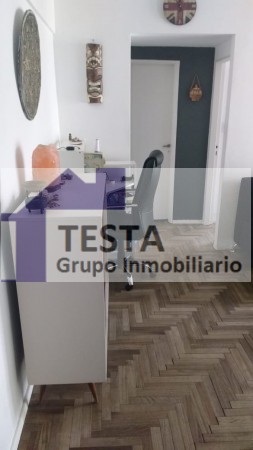 Excelente ubicacion. 2 amb. muy luminoso y amplio